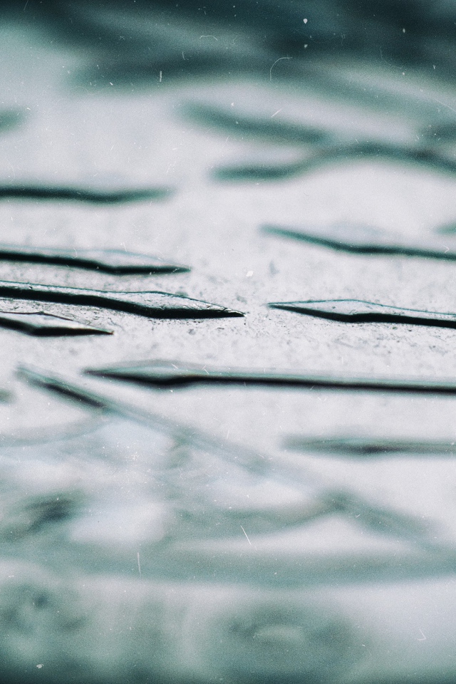 Копья направлены друг против друга