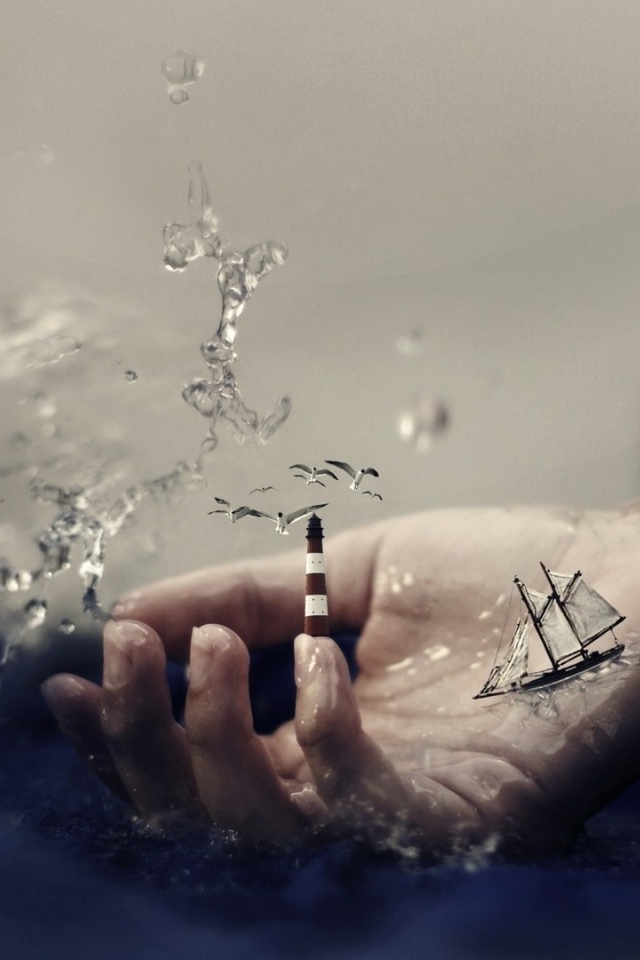 Кораблик и маяк на руке