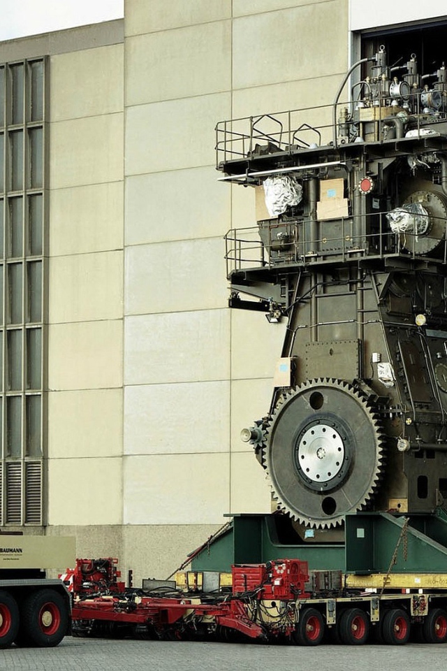 Самый большой в мире дизельный двигатель