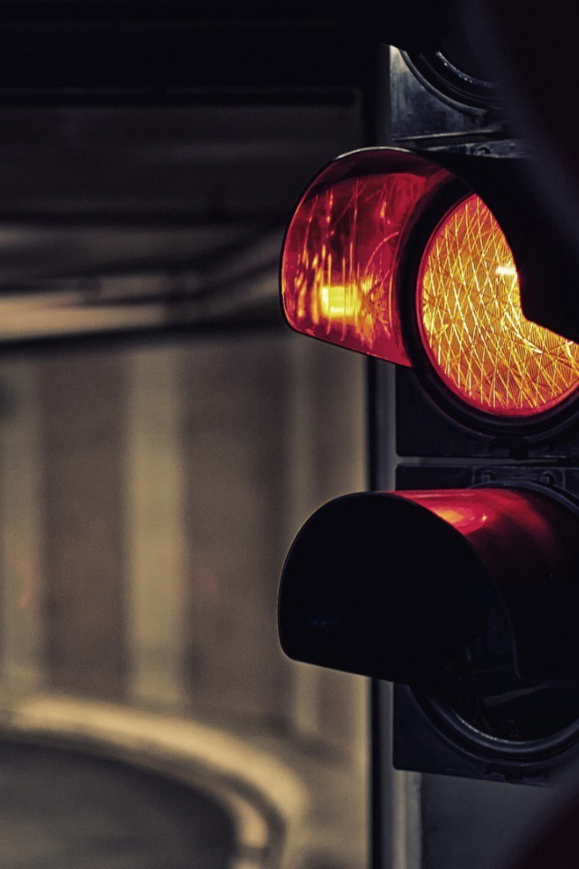 Желтый свет светофора