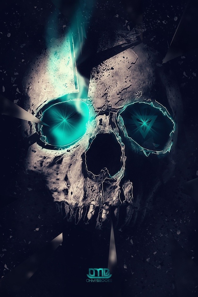 Голубое сияние в глазах черепа