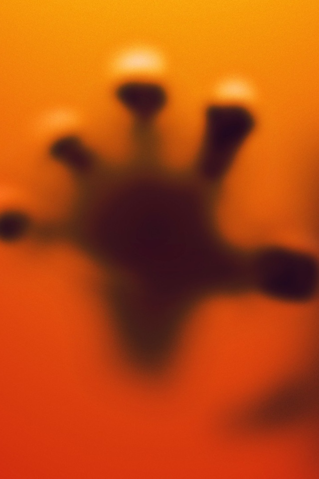 Рука существа с другой планеты