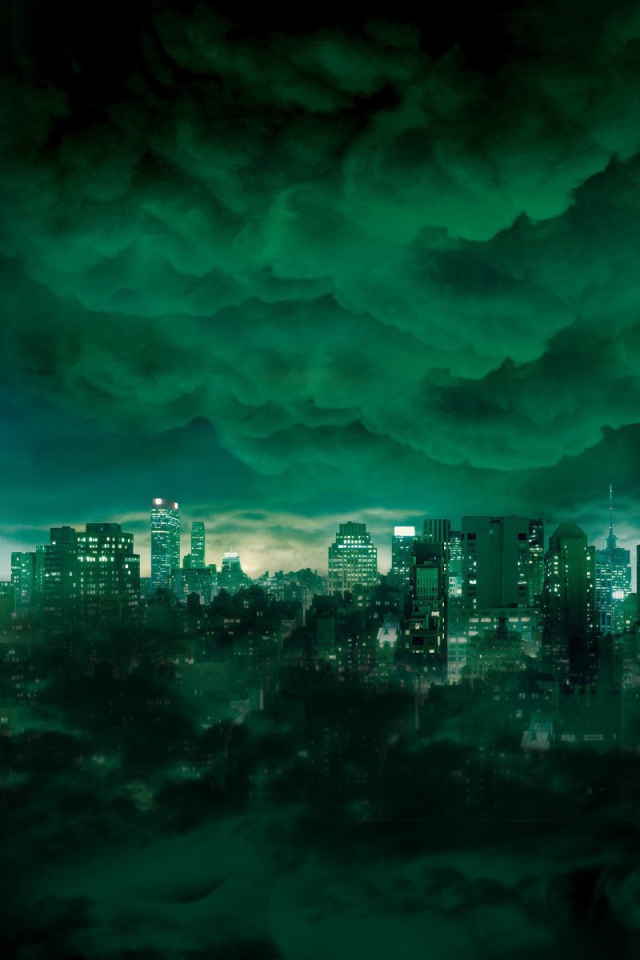 Мегаполис в зеленом тумане