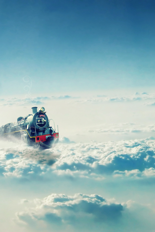 Паровоз в облаках