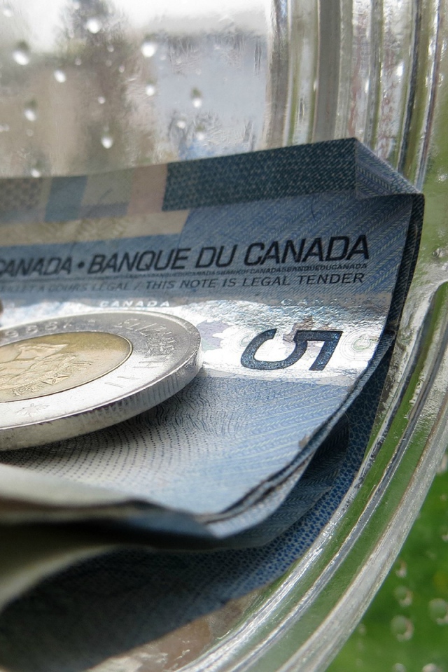 Монеты и банкноты Канады