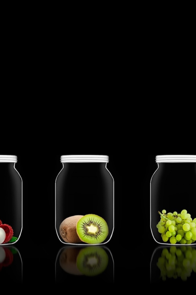 Нож и фрукты в банках