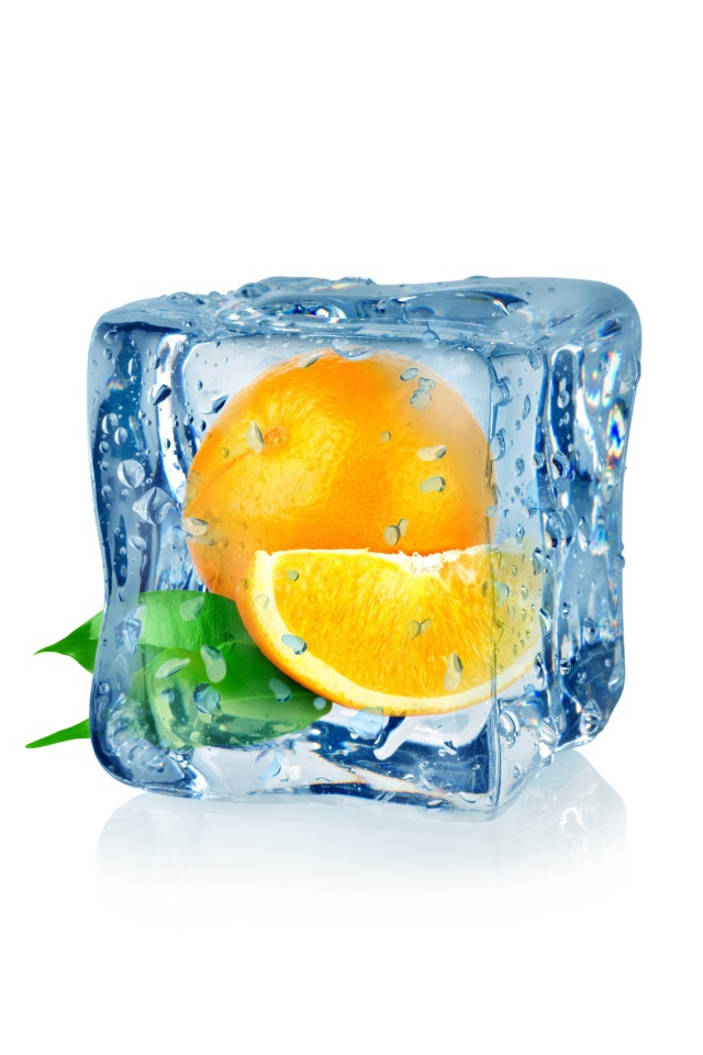 Апельсин в кубике льда