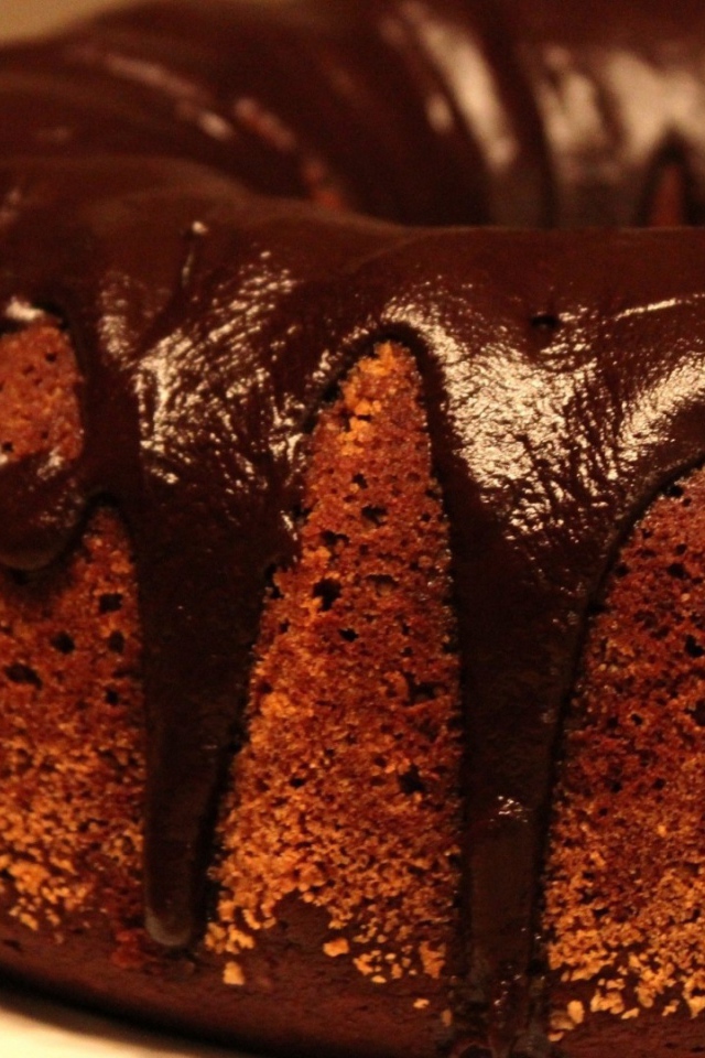 Коричневый кекс с шоколадом