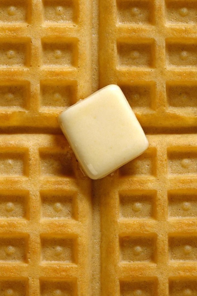 Кусочек масла на выпечке