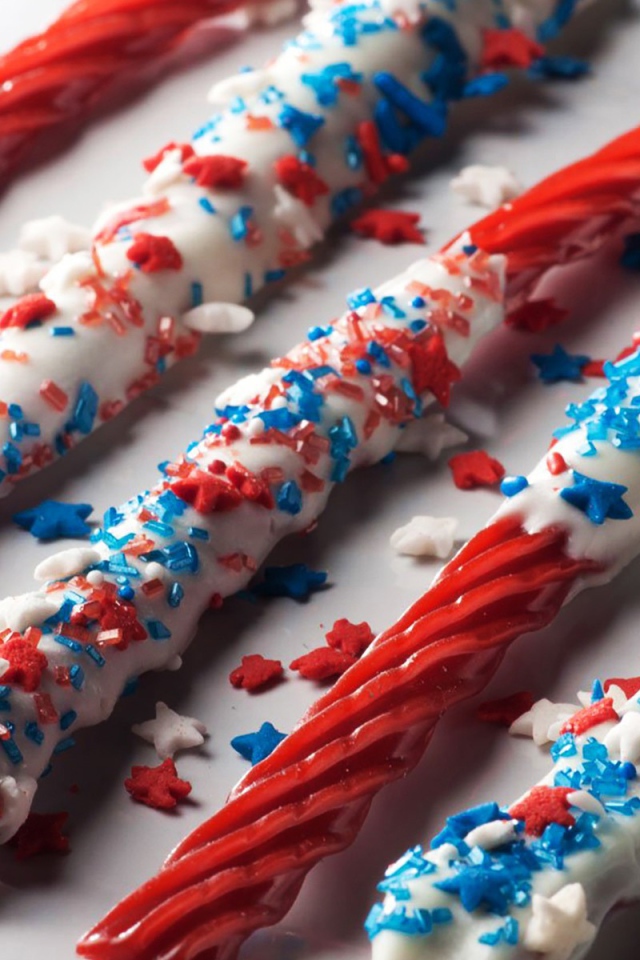 Сладости Twizzlers, лакричные палочки