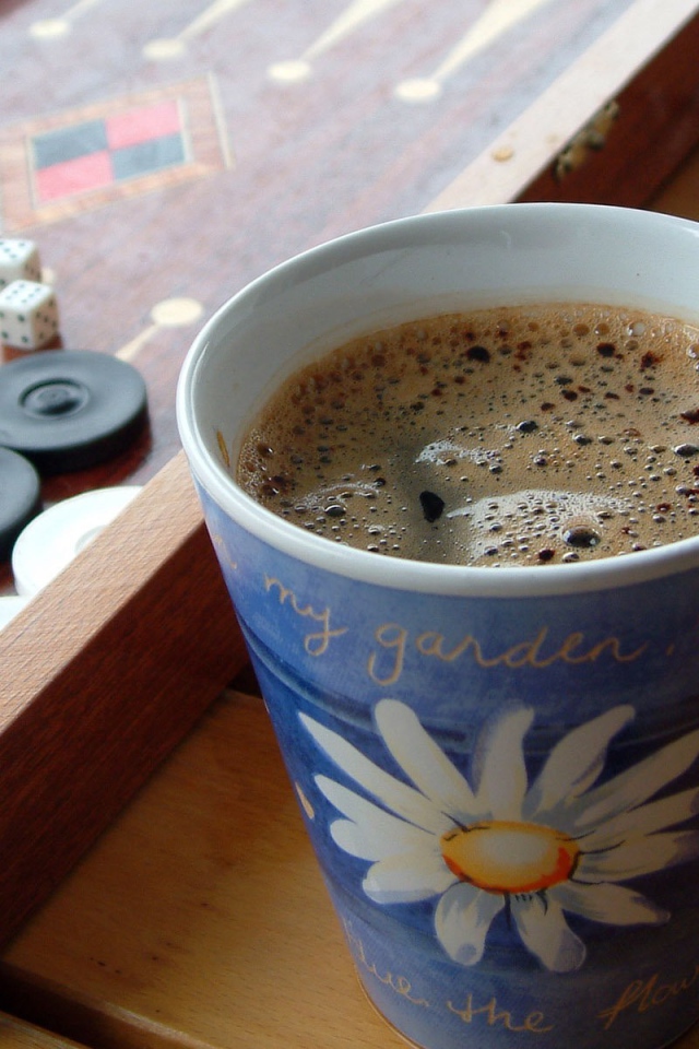 Кофе за игрой в нарды