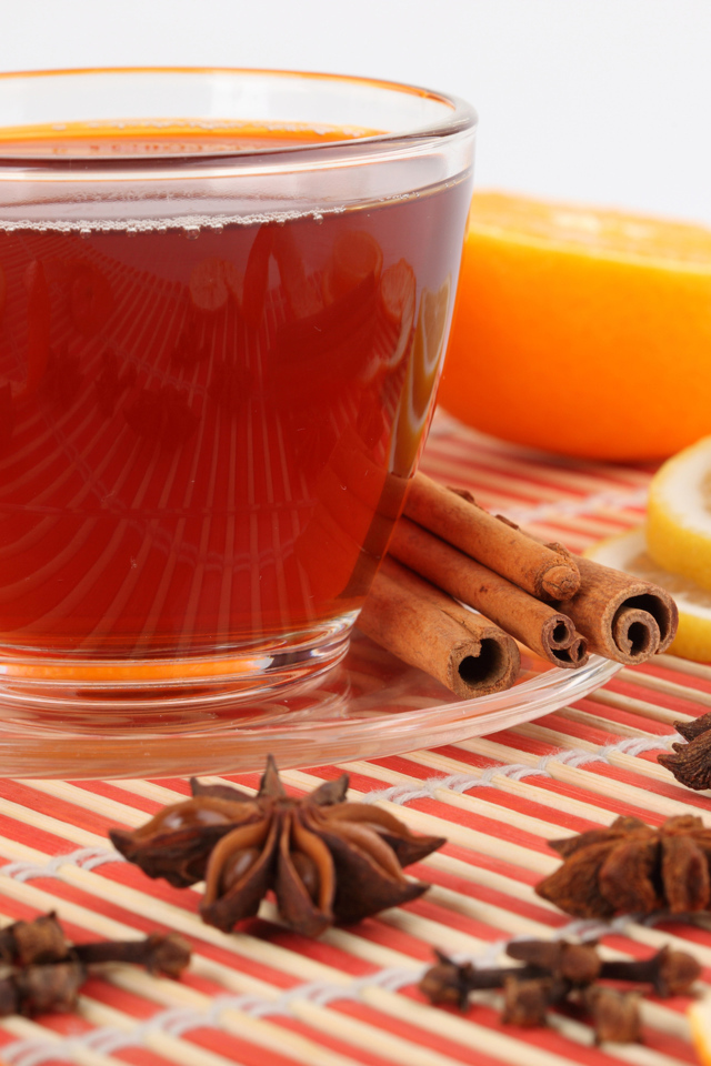 Чай с лимоном и корицей