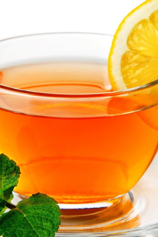 Чай с лимоном и листиком мяты