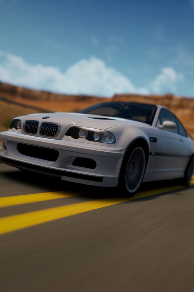 БМВ на трассе в игре Forza Horizon