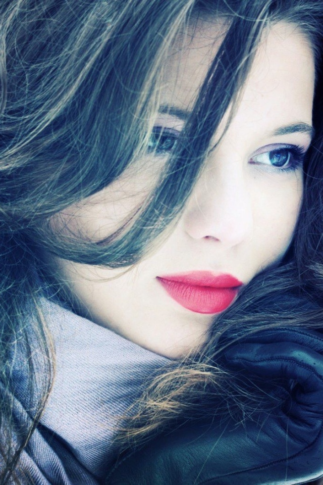 Девушка со светлой кожей