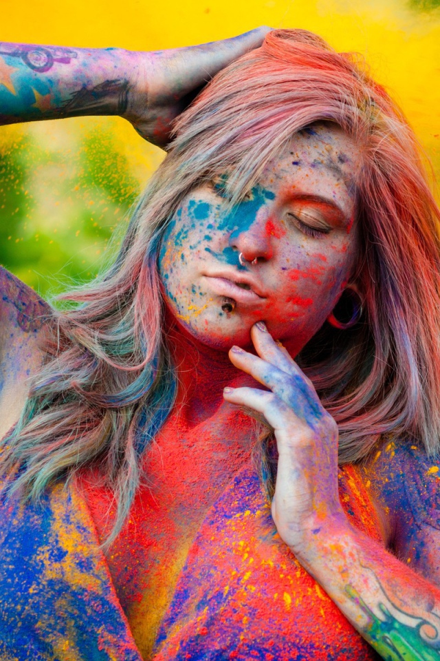 Рисунки на теле девушки, бодиарт