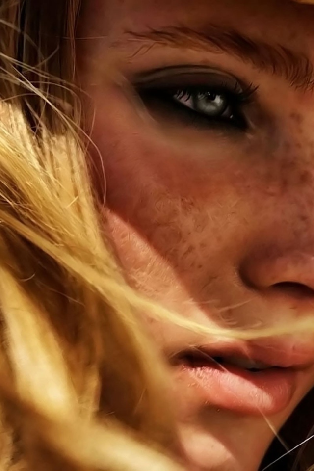 Веснушки у девушки в соломенной шляпе