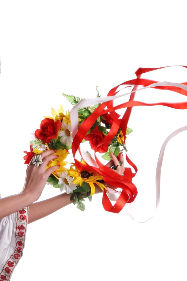 Девушка в традиционном польском наряде