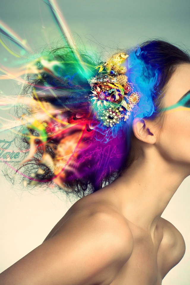 Радуга в волосах у девушки