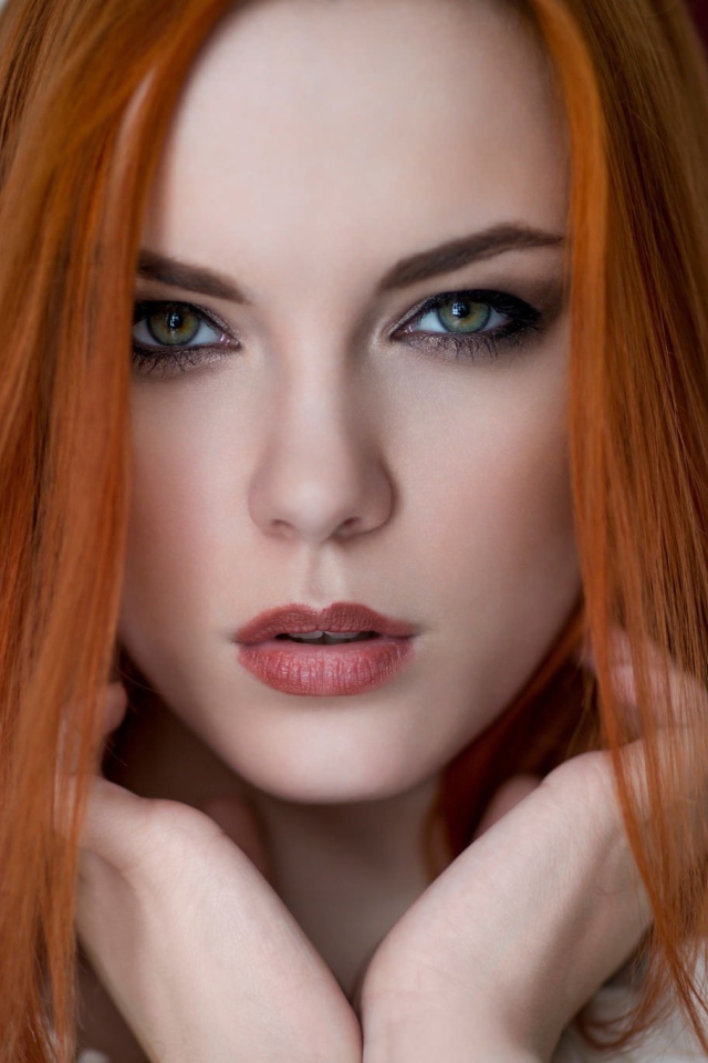 Рыжая модель, фотограф Zara Axeronias