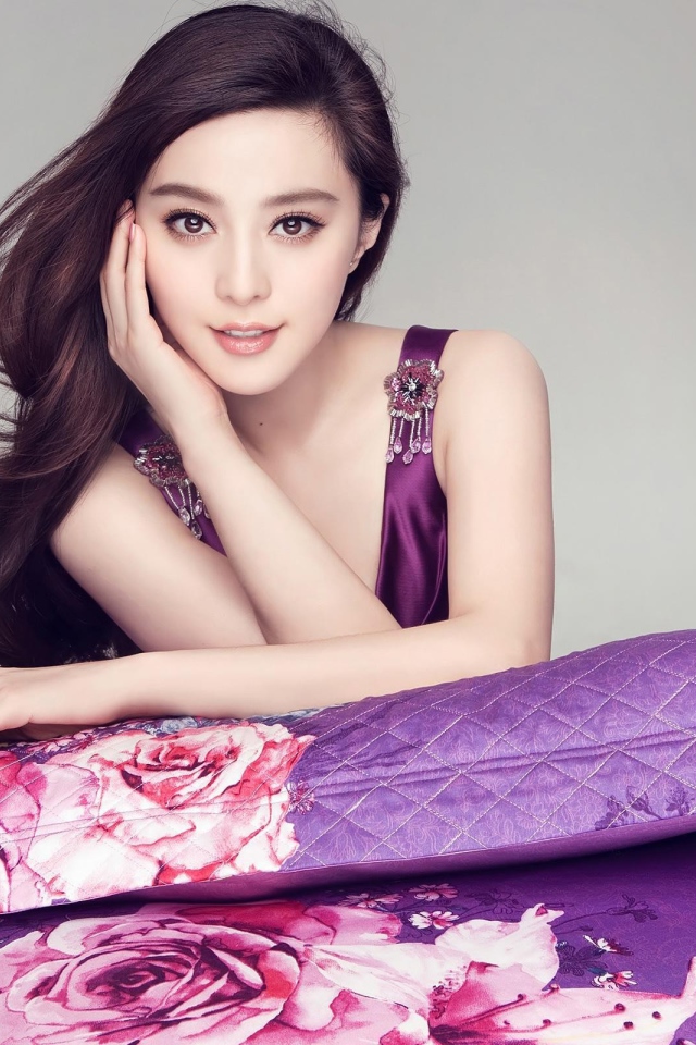 Певица и актриса Фань Бинбин