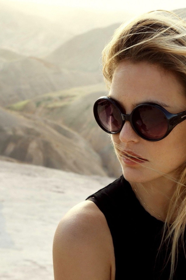 Израильская модель Бар Рафаэли