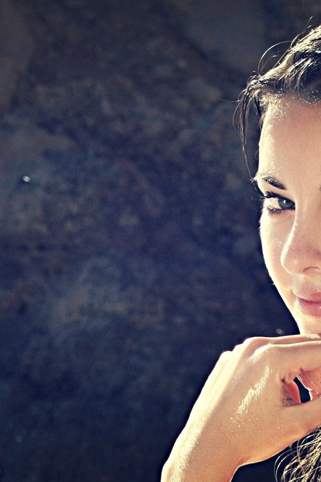 Мокрые волосы у девушки Lorena Garcia