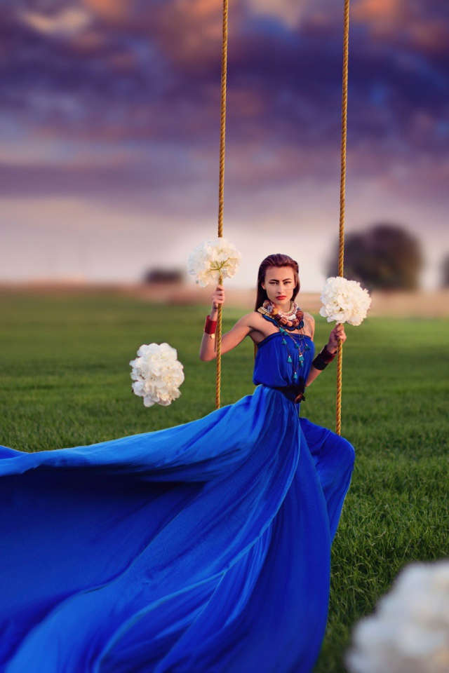 Девушка среди облаков