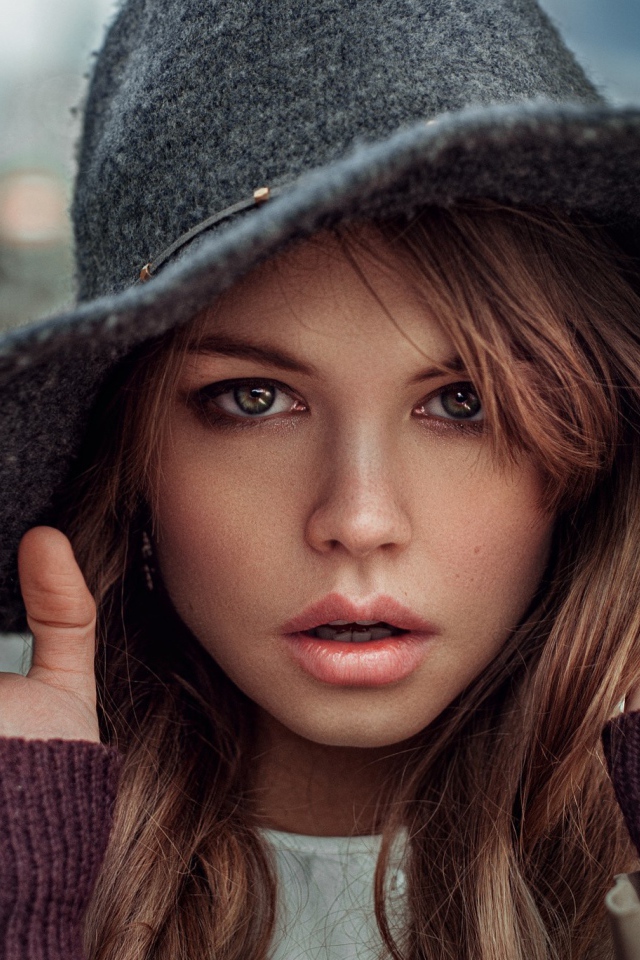 Модель в шляпе Анастасия Щеглова