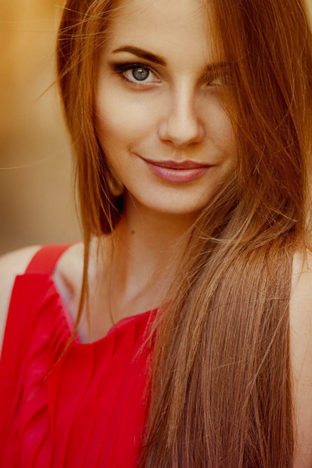 Девушка в красном платье, фото Анна Неврева