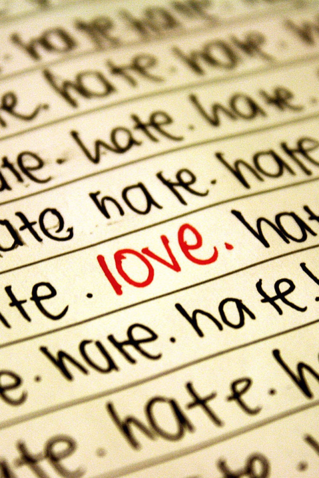 Надпись любовь между словами ненависти