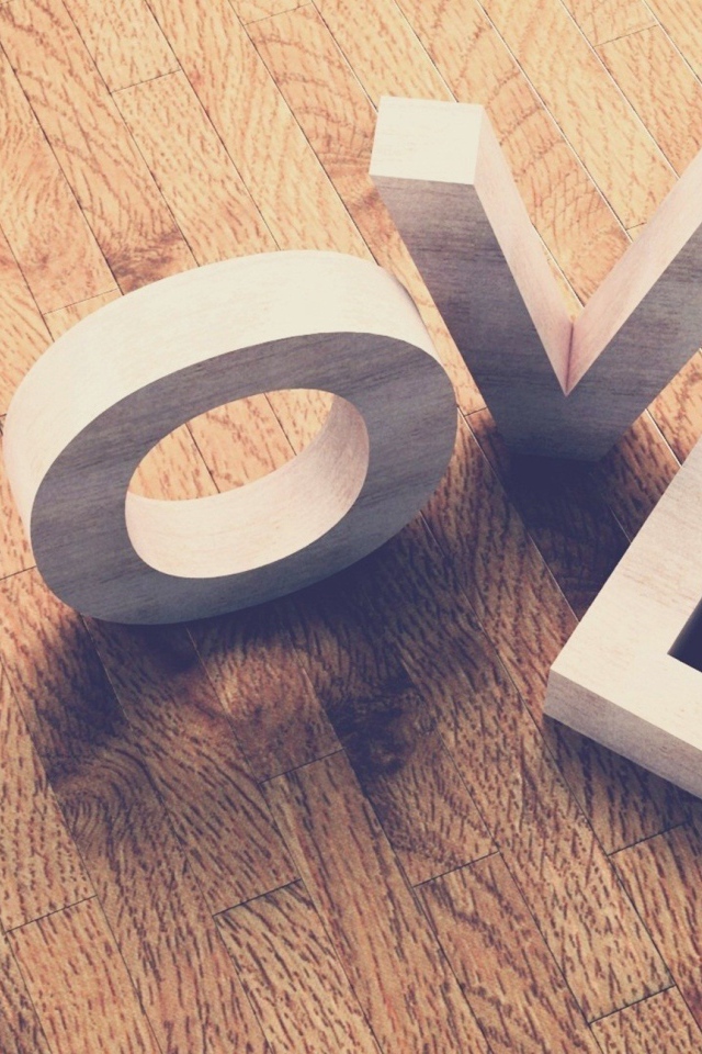 Буквы Любовь на паркете