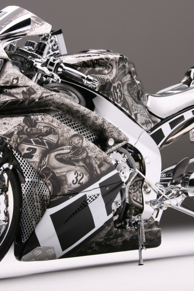 Спортивный мотоцикл Yamaha R1