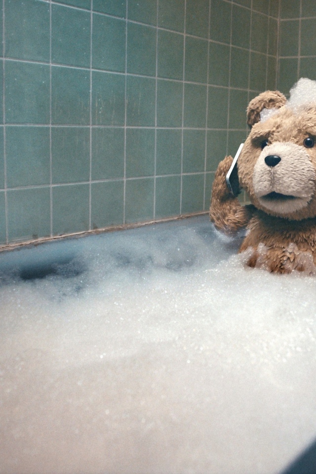 Тед принимает ванну