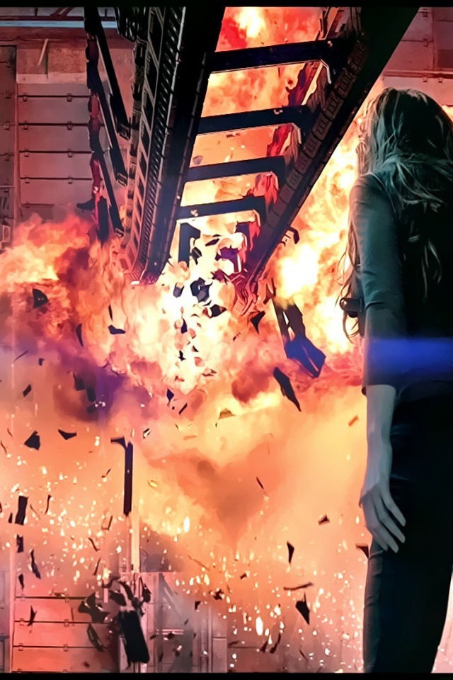 Взрыв в фильме Вспомнить всё