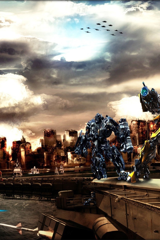 Трансформеры на набережной в разрушенном городе