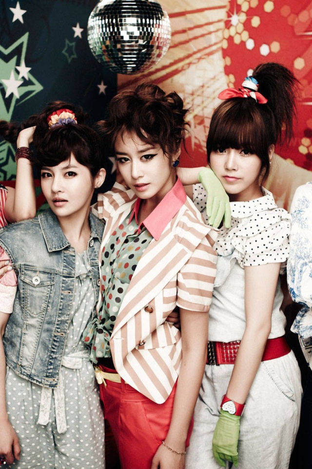 Девушки из T-ara в клипе