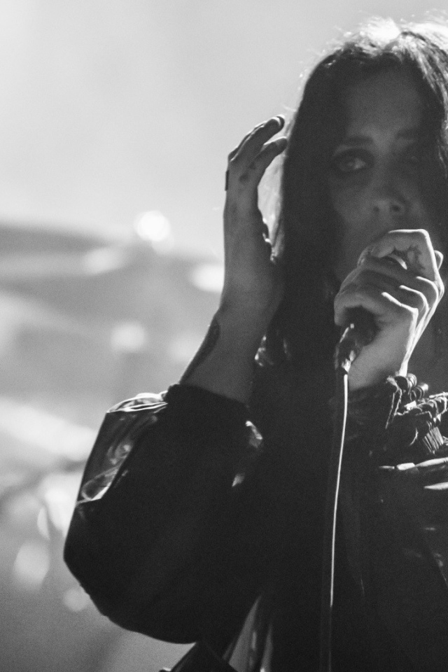 Знаменитая певица Челси Вулф