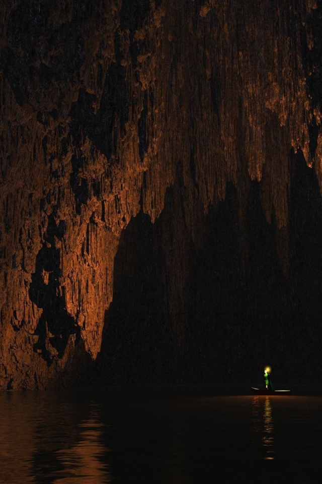 Прогулка на лодке внутри пещеры