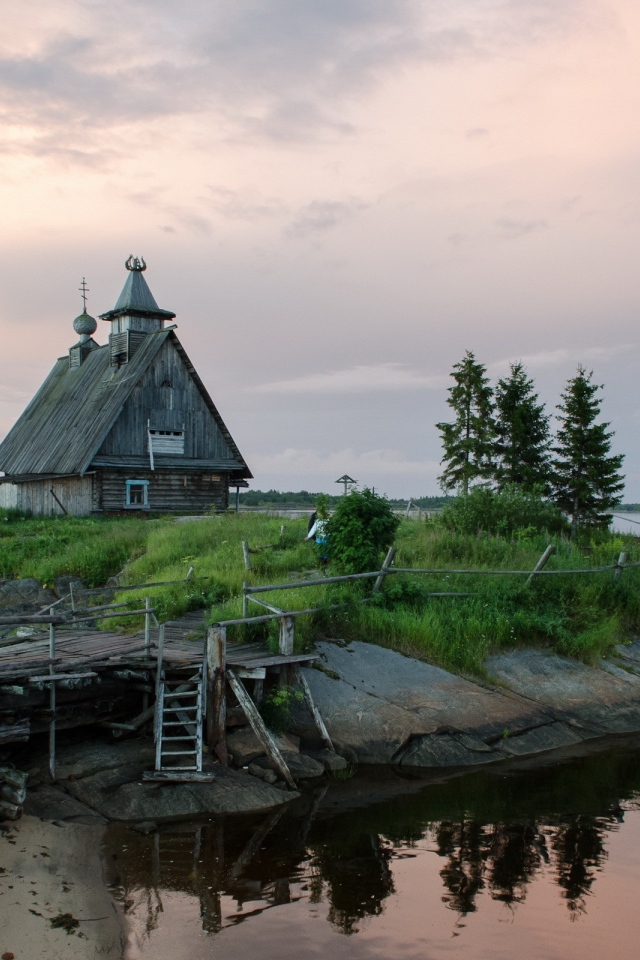 Часовня на островке