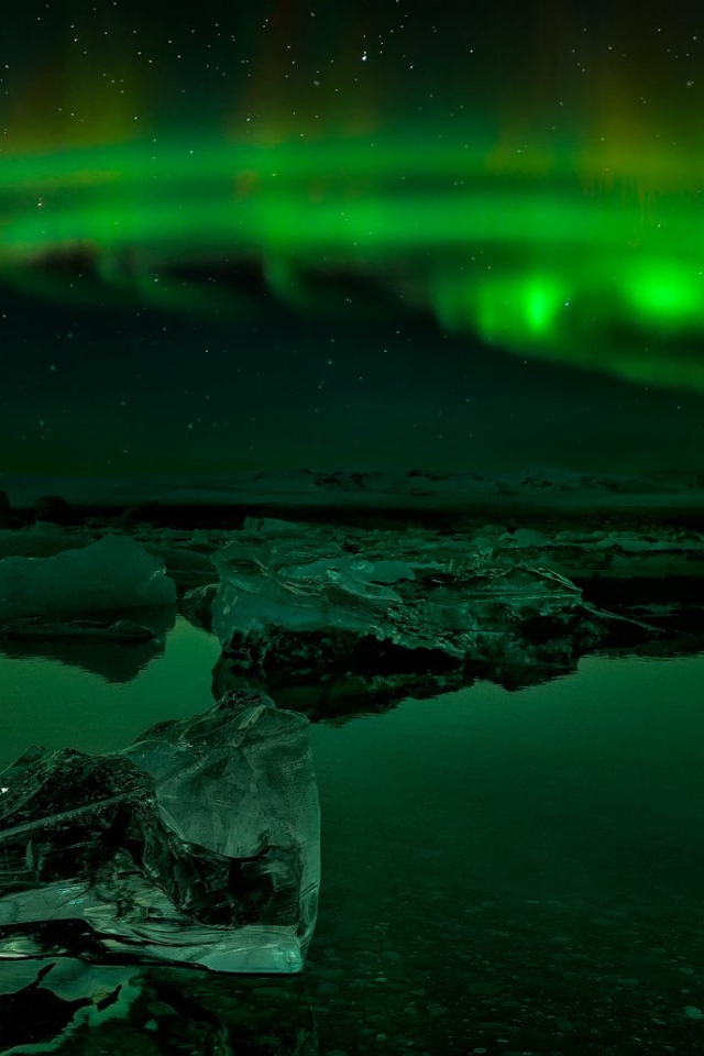 Зеленое северное сияние