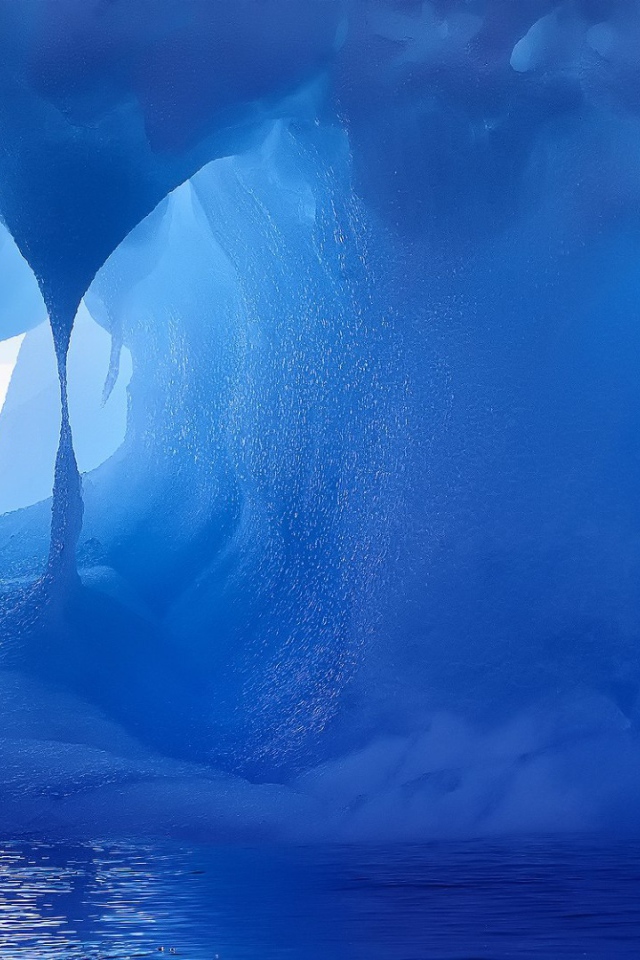 Внутри Айсберга. Антарктида