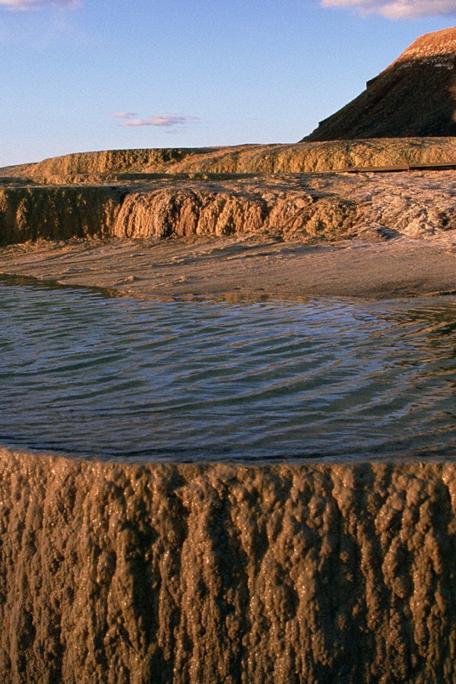 Природная ванна из камня