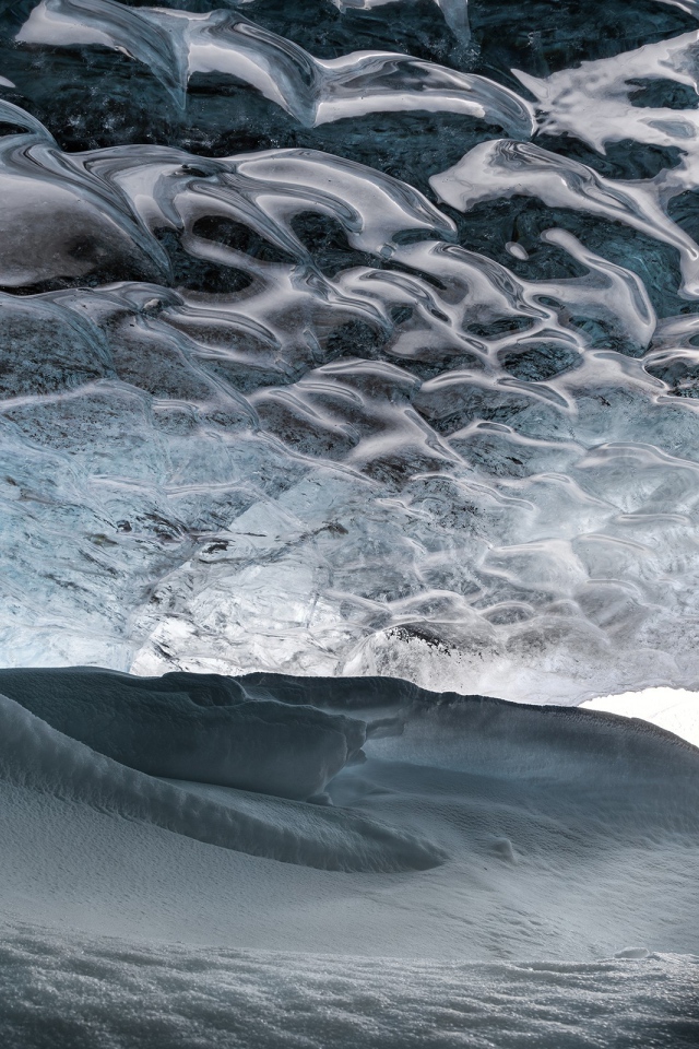 Мир под сводом льда