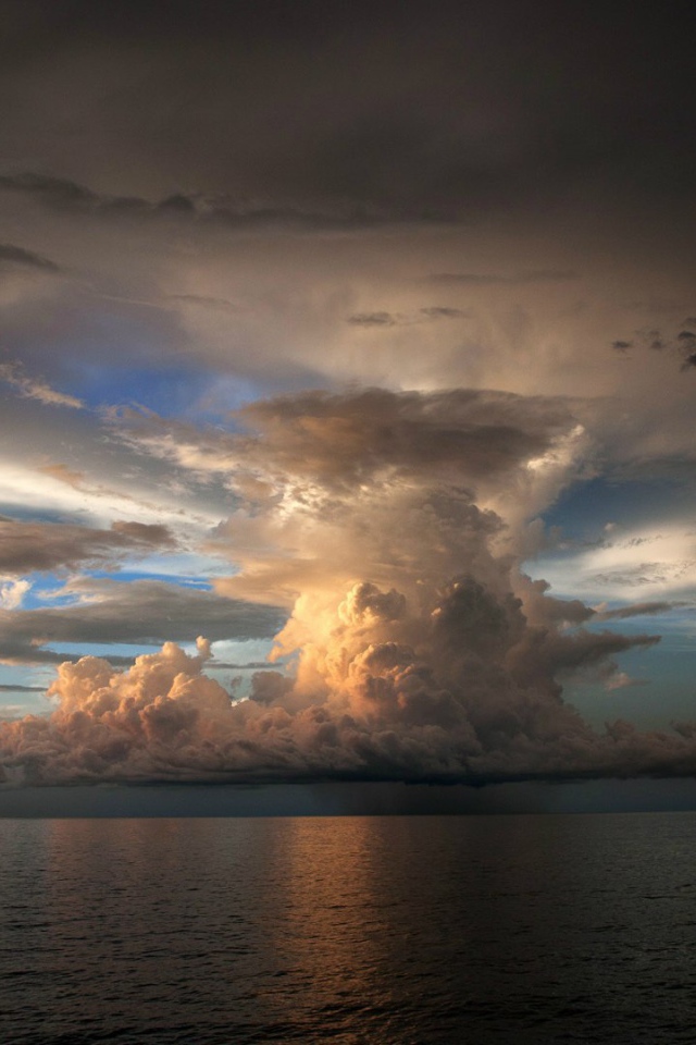 Облака в сезон дождей