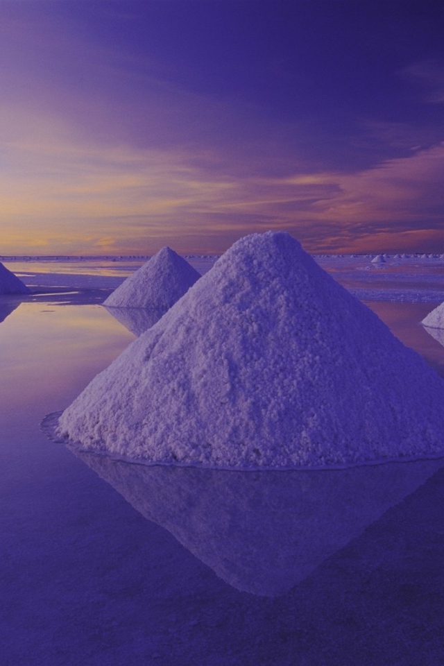 Белая пустыня из соли