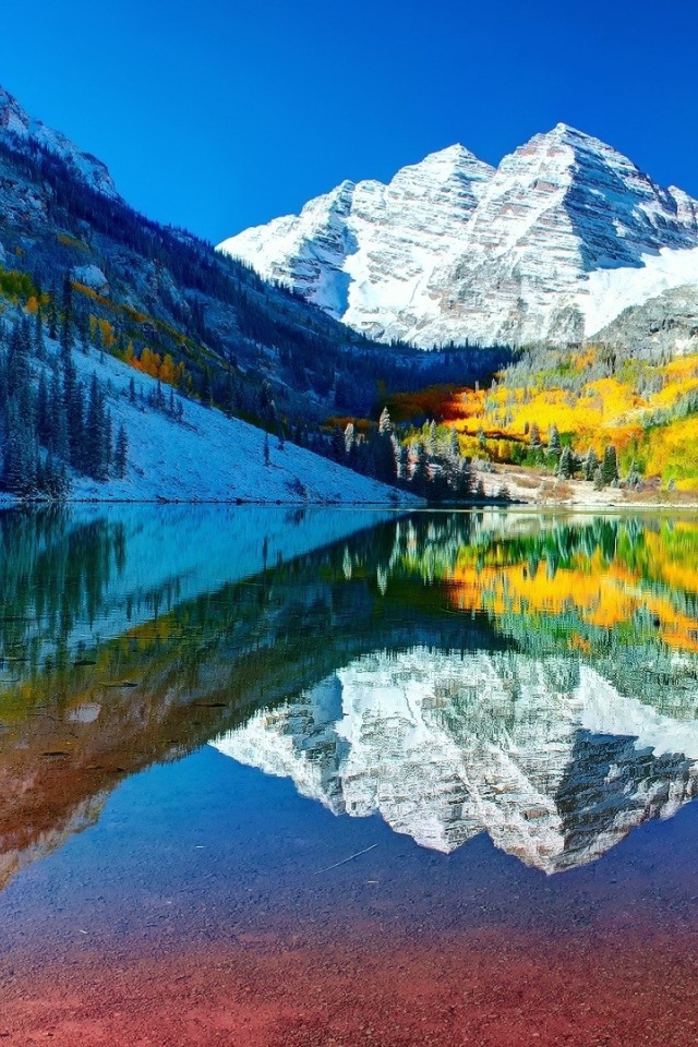 Все краски осени и зимы в горах