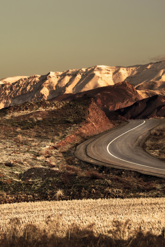 Шоссе на плоскогорье