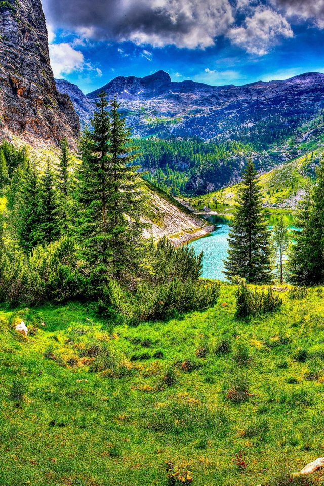 Завораживающий горный пейзаж, HDR фото