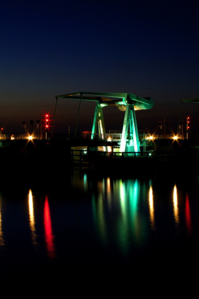 Нефтяные насосы ночью